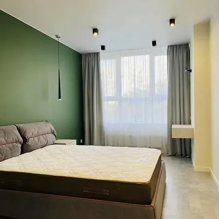 Komuny Paryskiej 3 Apartment *