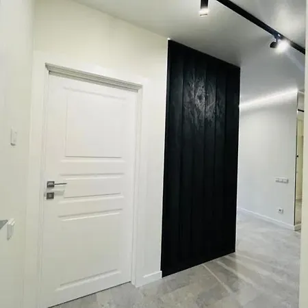 Komuny Paryskiej 3 Apartment *