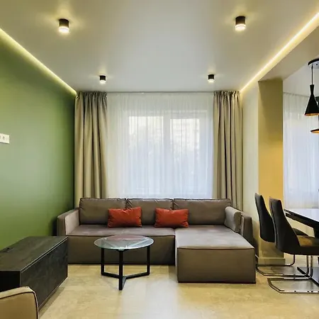 Komuny Paryskiej 3 Apartment *